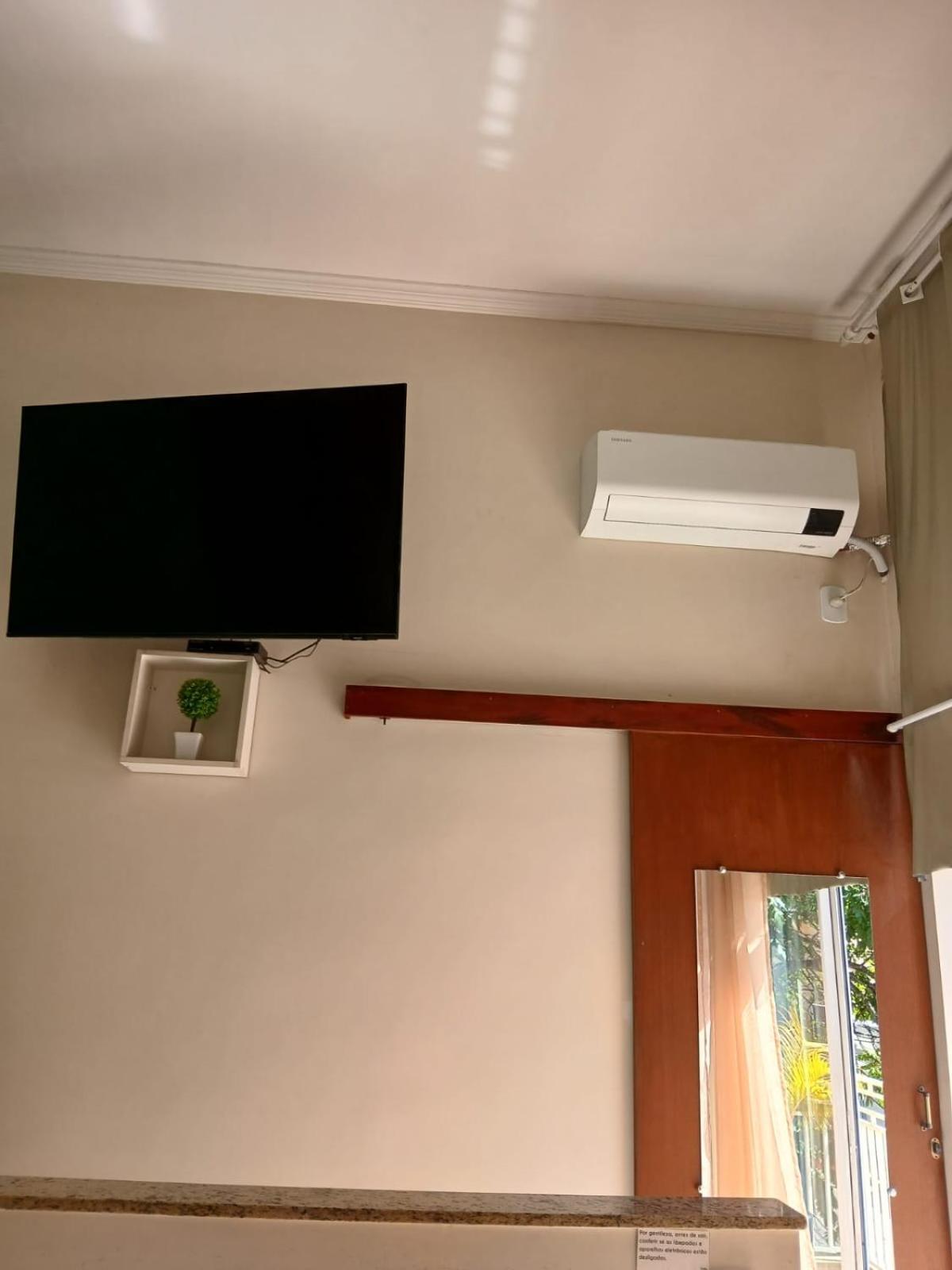 Hospedagem Quarto Chic Centro Кунья Экстерьер фото