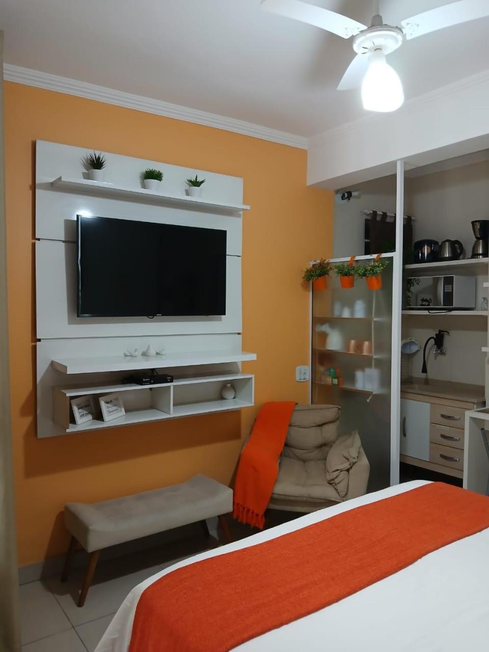 Hospedagem Quarto Chic Centro Кунья Экстерьер фото