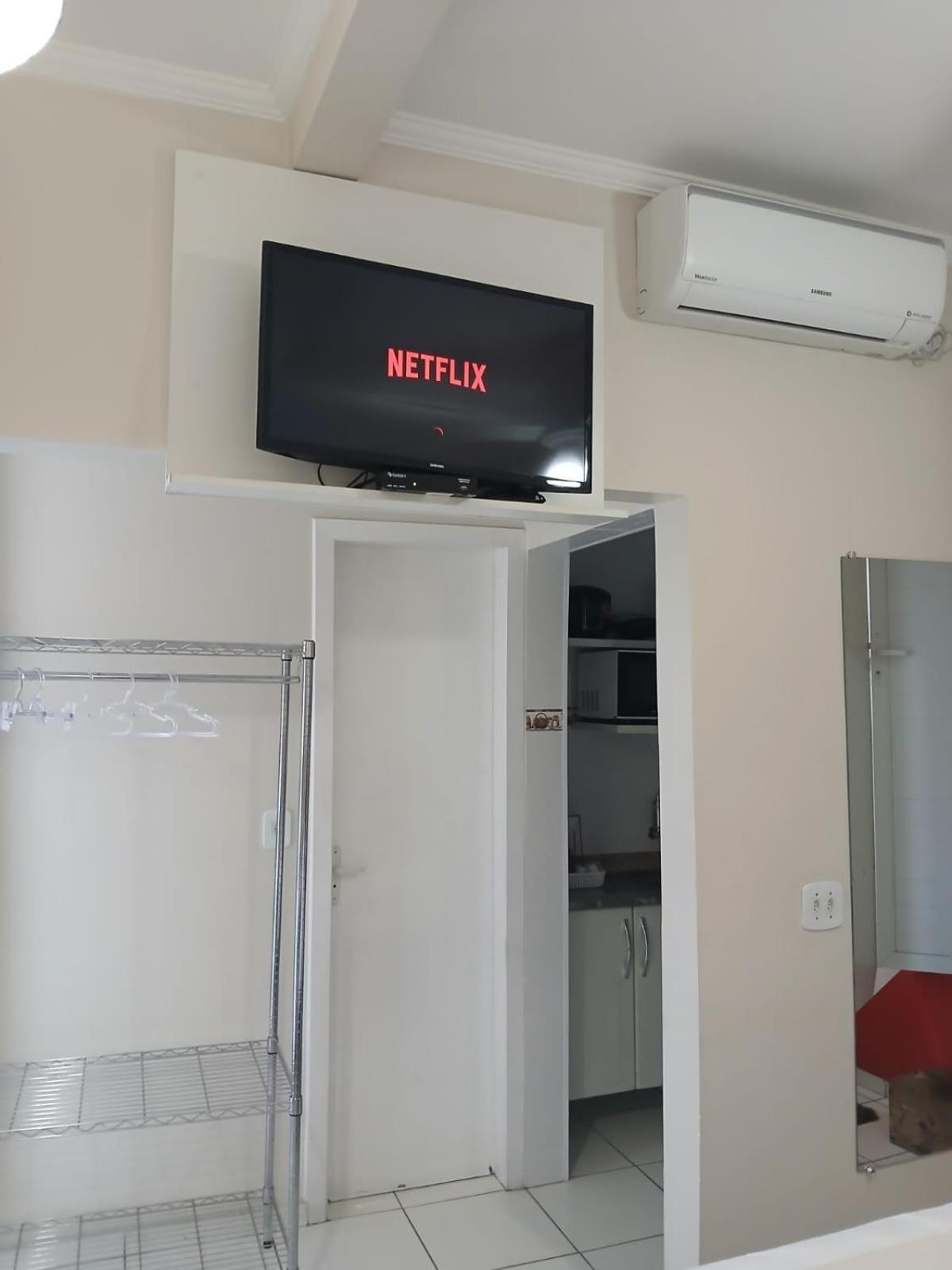 Hospedagem Quarto Chic Centro Кунья Экстерьер фото