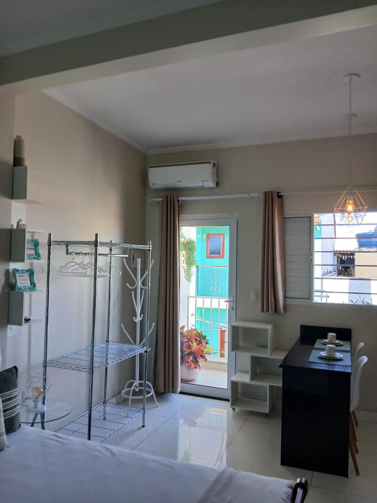 Hospedagem Quarto Chic Centro Кунья Экстерьер фото