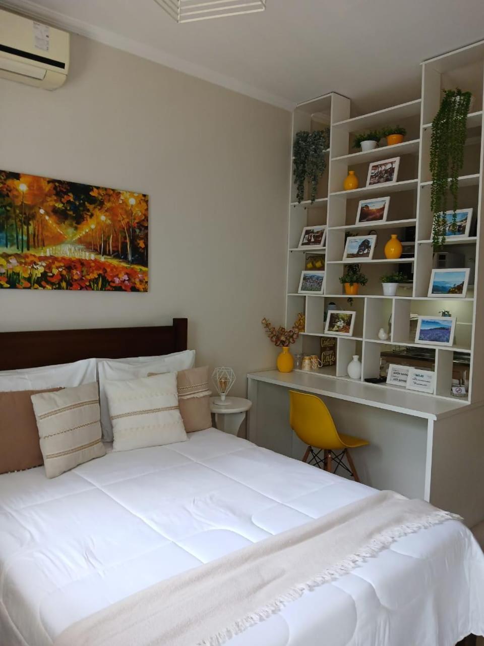 Hospedagem Quarto Chic Centro Кунья Экстерьер фото
